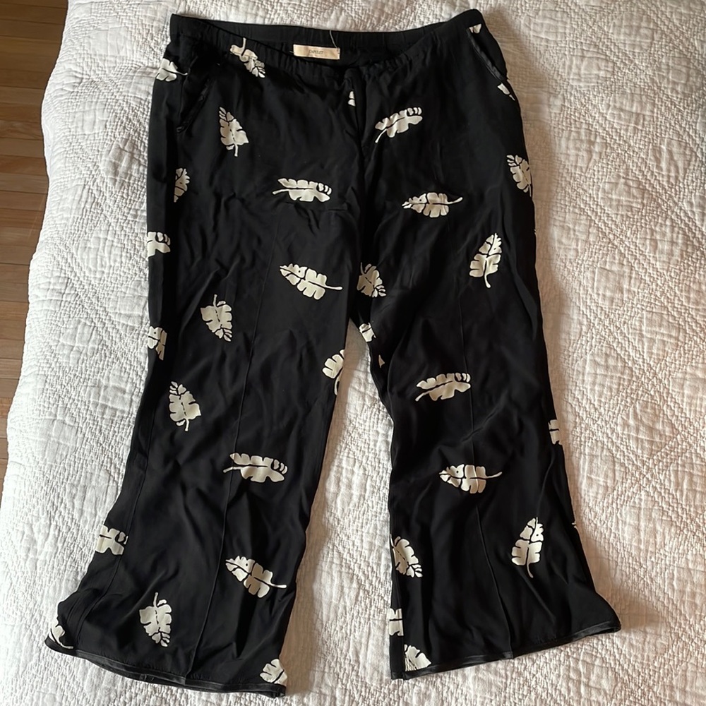 Cropped silky pants
